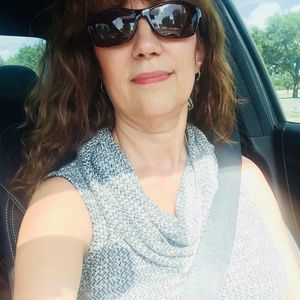 Meet your Posher, Cara